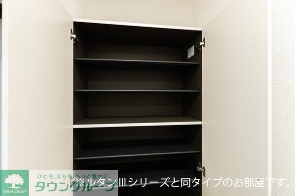 イーストフィールドIの物件内観写真